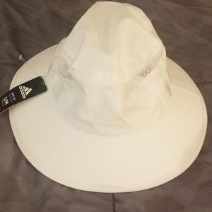 Men white bucket hat
